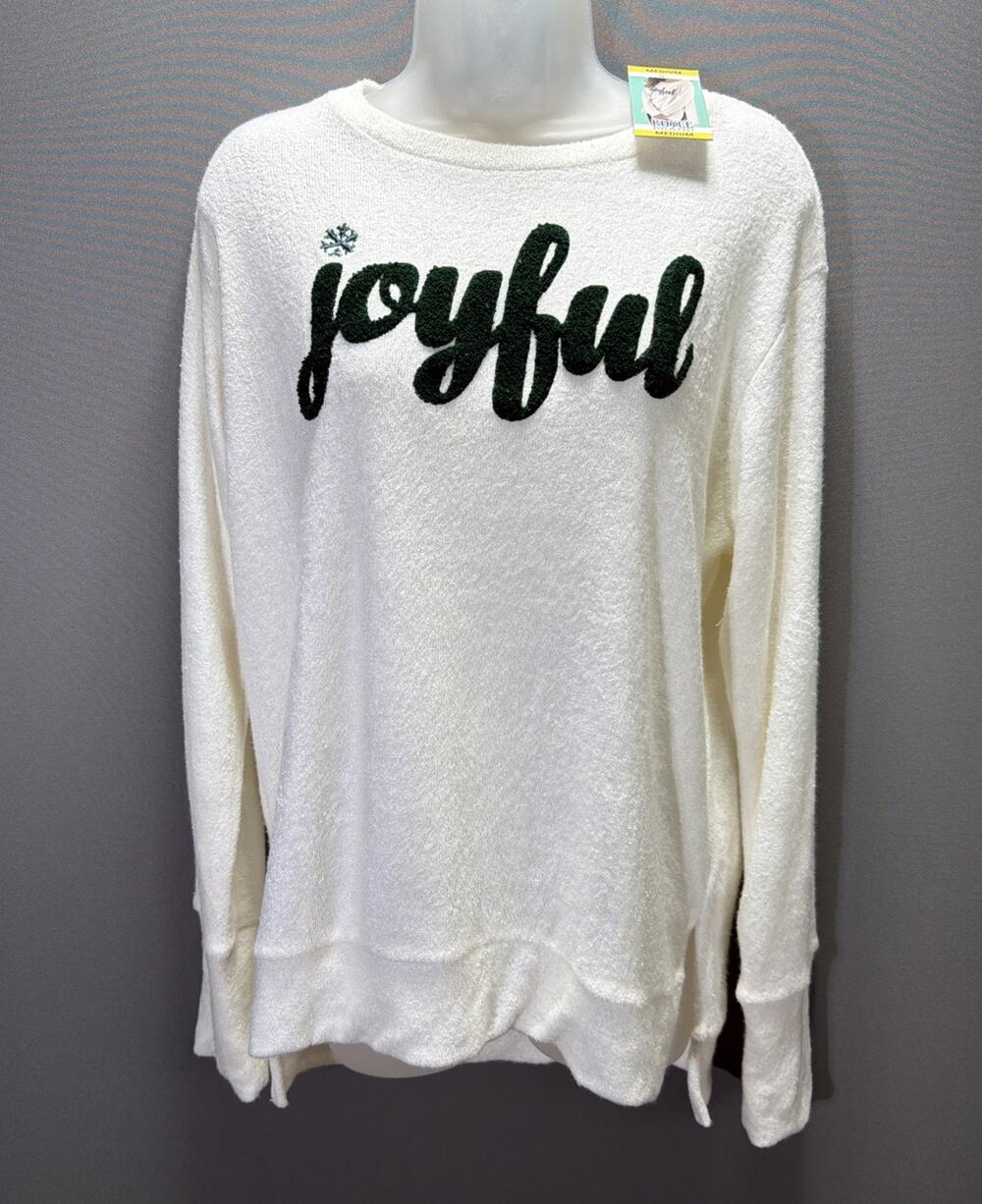 Royce Brand Women's M Holiday Ivory Joyful Drop Tail Super Soft Sweatshirt NWT